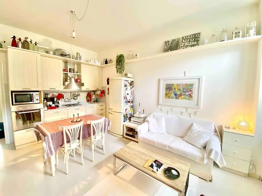 Garden View, Free Parking And Checkout In The Afternoon Διαμέρισμα Μιλάνο Ιταλία