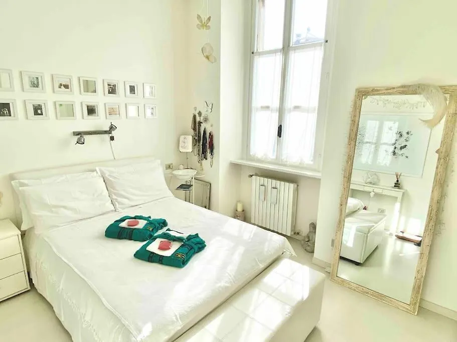 Garden View, Free Parking And Checkout In The Afternoon Διαμέρισμα Μιλάνο